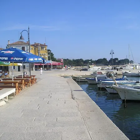 25 Fažana